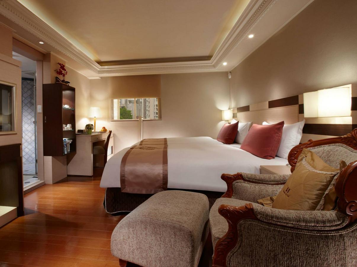 Charming Castle Hotel 3*