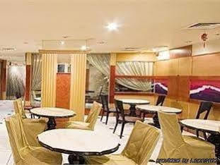 Charming Castle Hotel 3*