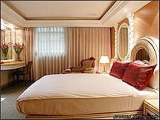 Charming Castle 3*
