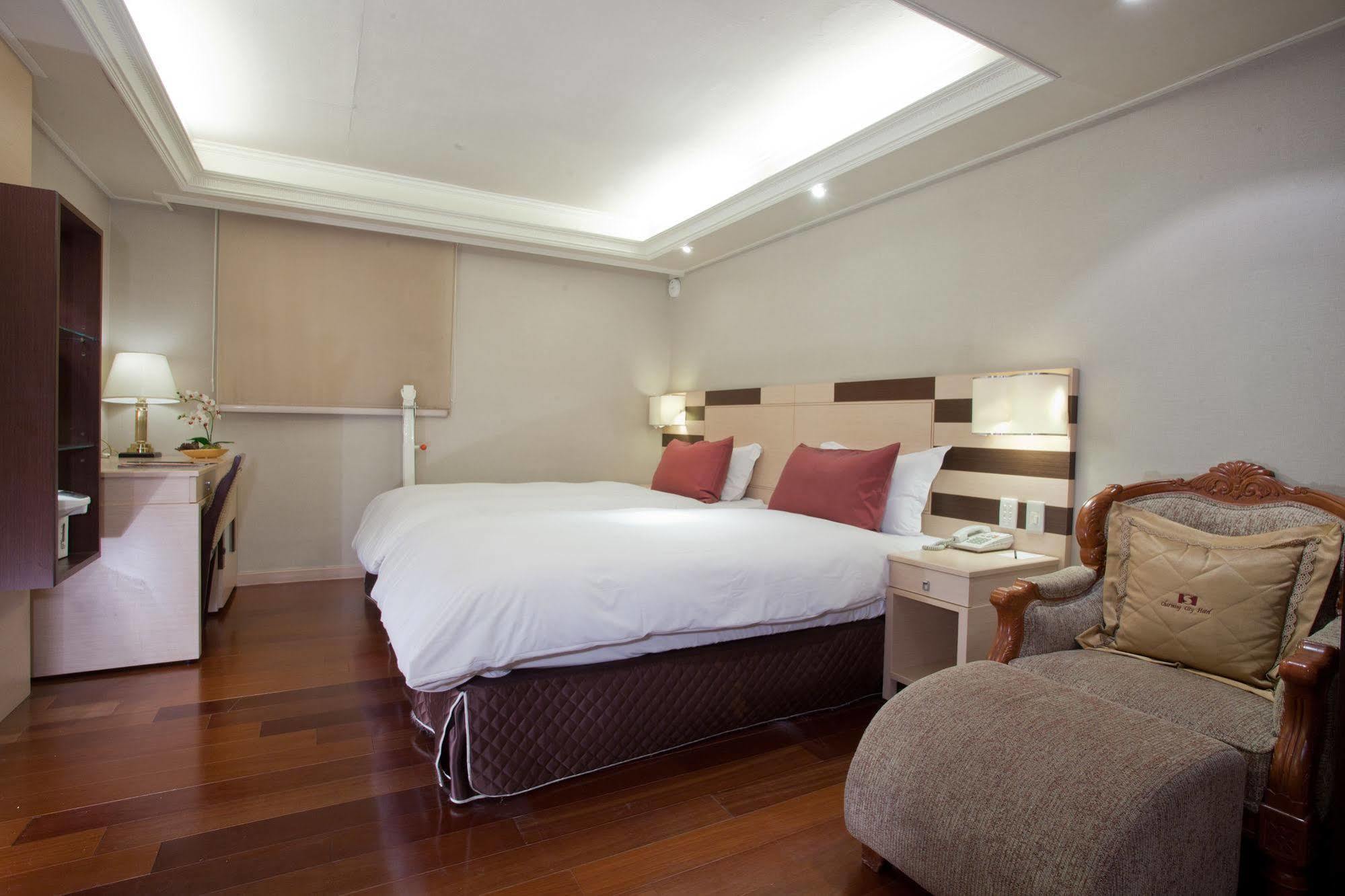 Hotel Charming Castle Taipei
